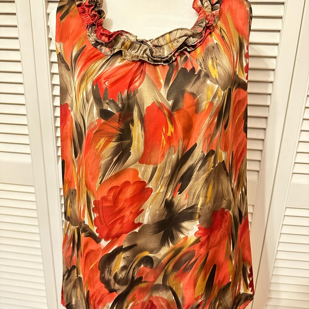 Floral Ruffle Neck Sleeveless Top
